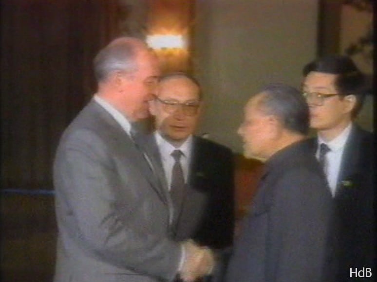 Deng_Gorbachov